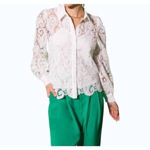 NEW FLYING TOMATO lace button down top in off white